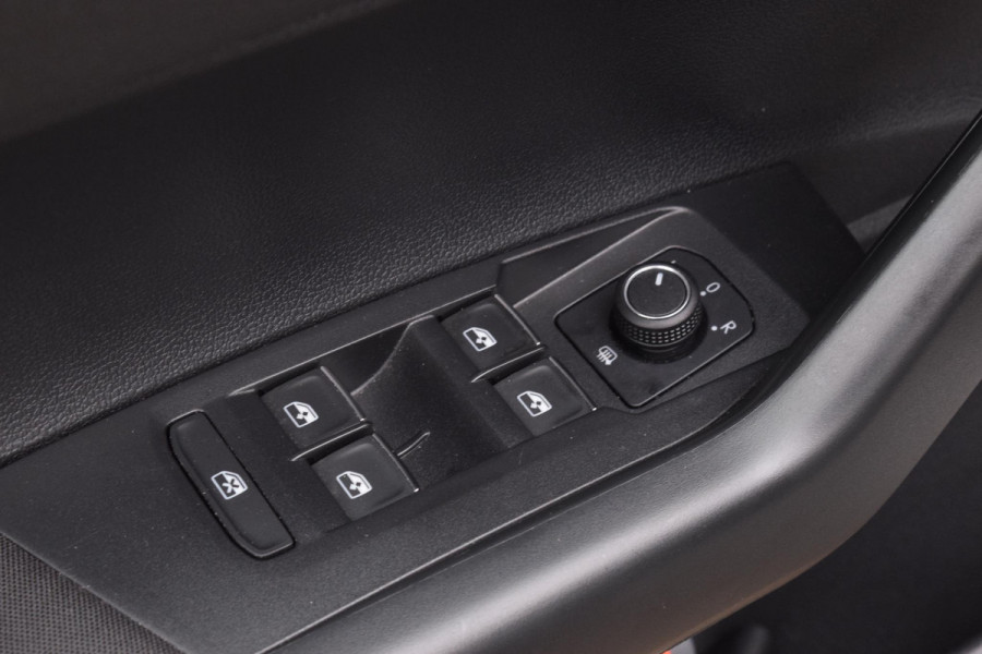 Volkswagen Polo R-Line|Open dak|LED|2xPDC|Carplay|ACC|Clima