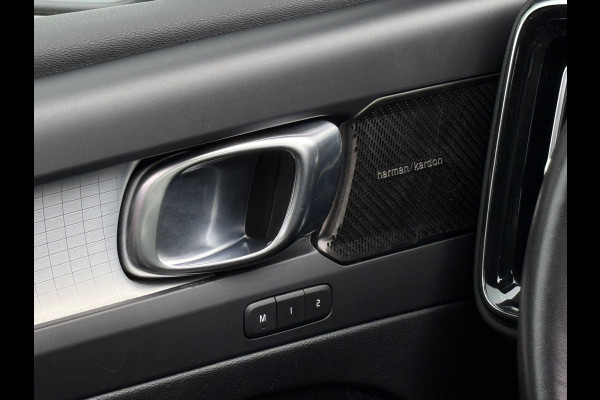 Volvo XC40 1.5 T5 Recharge R-Design Pano|Adap Cruise|Leder|Stuurver Volvo XC40 1.5 T5 Recharge R-Design Pano|Adap Cruise|Leder|Stuurver