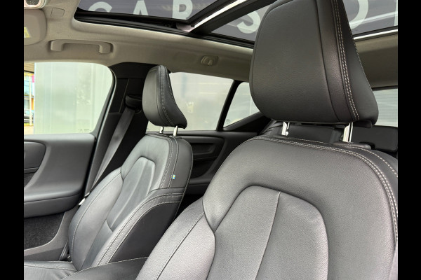 Volvo XC40 1.5 T5 Recharge R-Design Pano|Adap Cruise|Leder|Stuurver Volvo XC40 1.5 T5 Recharge R-Design Pano|Adap Cruise|Leder|Stuurver