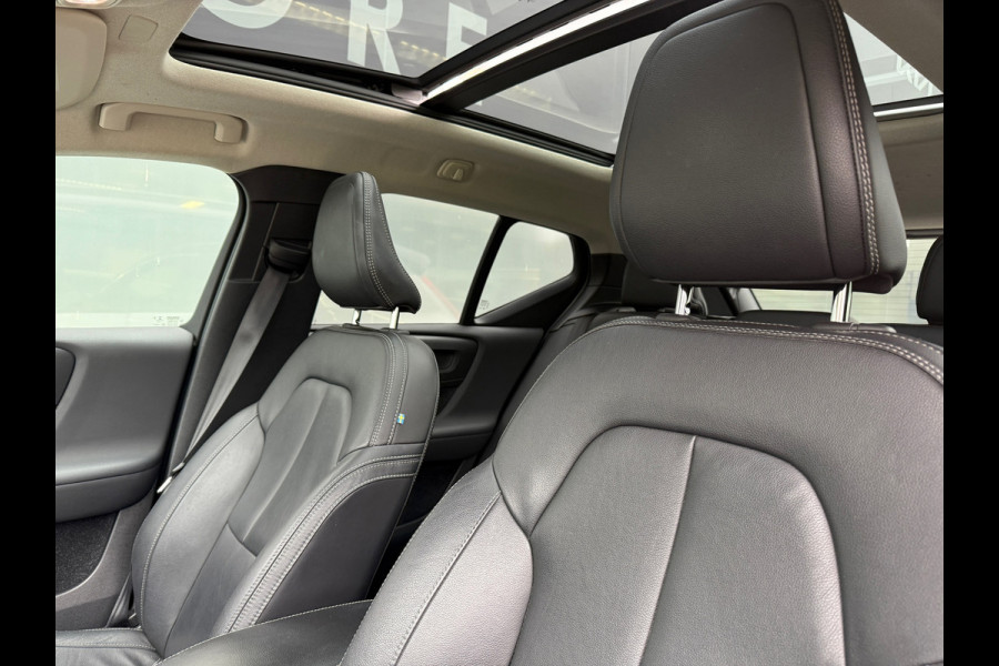 Volvo XC40 1.5 T5 Recharge R-Design Pano|Adap Cruise|Leder|Stuurver Volvo XC40 1.5 T5 Recharge R-Design Pano|Adap Cruise|Leder|Stuurver