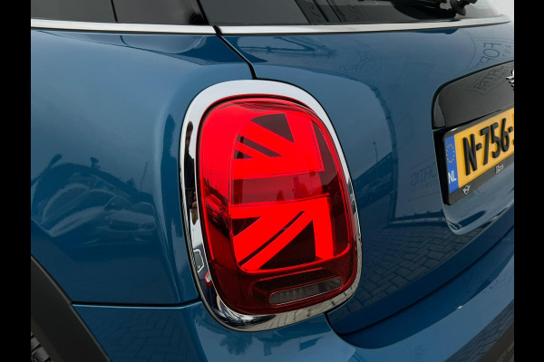 MINI Mini 1.5 Cooper Business Edition NL AUTO | LEDER | CAMERA | DEALER ONDERH | CARPLAY |