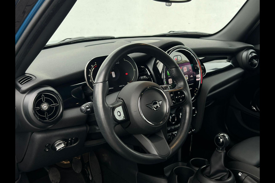 MINI Mini 1.5 Cooper Business Edition NL AUTO | LEDER | CAMERA | DEALER ONDERH | CARPLAY |