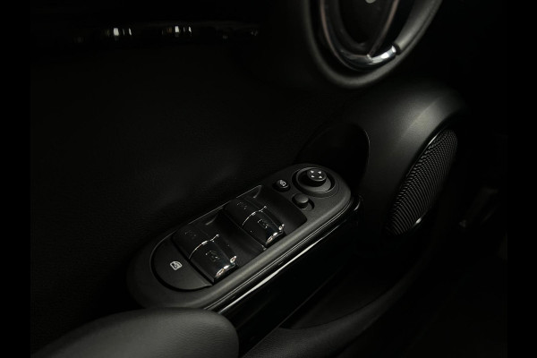 MINI Mini 1.5 Cooper Business Edition NL AUTO | LEDER | CAMERA | DEALER ONDERH | CARPLAY |
