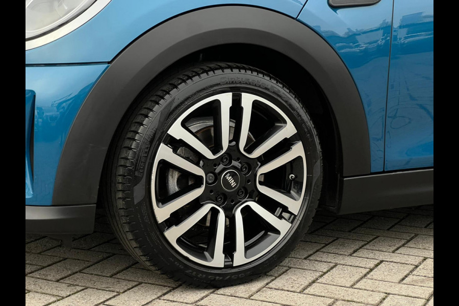 MINI Mini 1.5 Cooper Business Edition NL AUTO | LEDER | CAMERA | DEALER ONDERH | CARPLAY |
