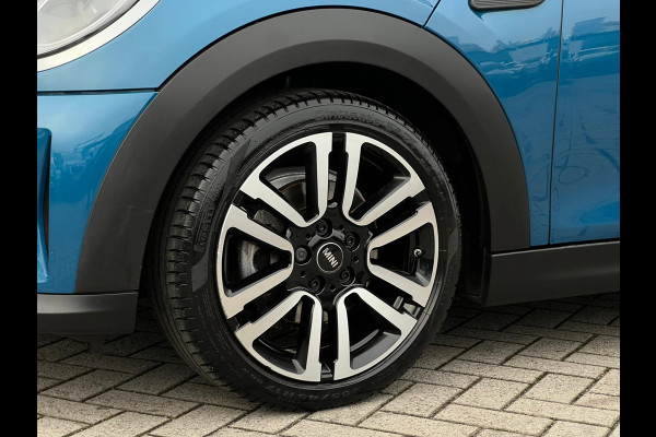 MINI Mini 1.5 Cooper Business Edition NL AUTO | LEDER | CAMERA | DEALER ONDERH | CARPLAY |