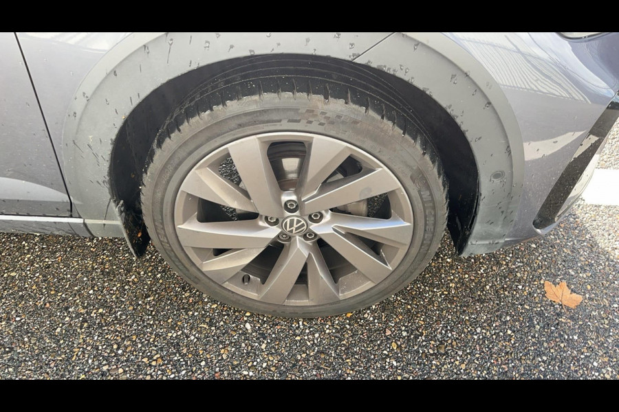 Volkswagen Taigo 1.5 TSI R-Line Business Volkswagen Taigo 1.5 TSI R-Line Business