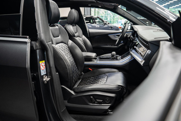 Audi Q8 55 TFSI quattro Pro Line Plus *Bang & Olufsen Advanced / Vierwiel-besturing / Soft-Close / Nachtzicht / Surround-View* Audi Q8 55 TFSI quattro Pro Line Plus *Bang & Olufsen Advanced / Vierwiel-besturing / Soft-Close / Nachtzicht / Surround-View*