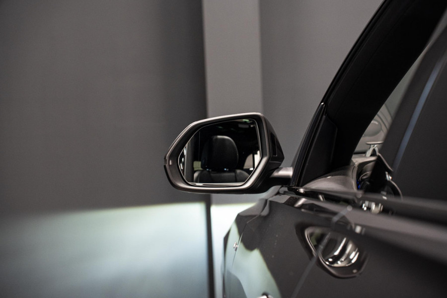 Audi Q8 55 TFSI quattro Pro Line Plus *Bang & Olufsen Advanced / Vierwiel-besturing / Soft-Close / Nachtzicht / Surround-View* Audi Q8 55 TFSI quattro Pro Line Plus *Bang & Olufsen Advanced / Vierwiel-besturing / Soft-Close / Nachtzicht / Surround-View*