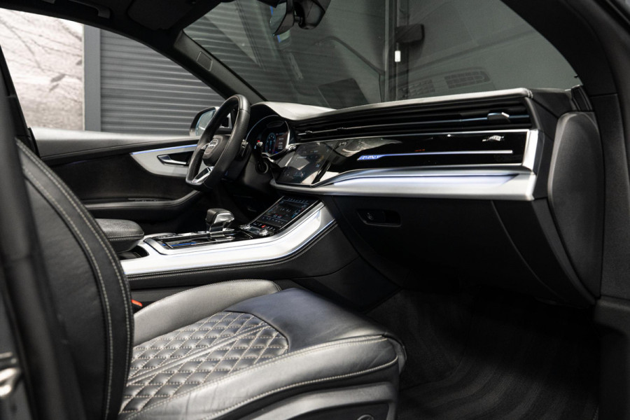 Audi Q8 55 TFSI quattro Pro Line Plus *Bang & Olufsen Advanced / Vierwiel-besturing / Soft-Close / Nachtzicht / Surround-View* Audi Q8 55 TFSI quattro Pro Line Plus *Bang & Olufsen Advanced / Vierwiel-besturing / Soft-Close / Nachtzicht / Surround-View*