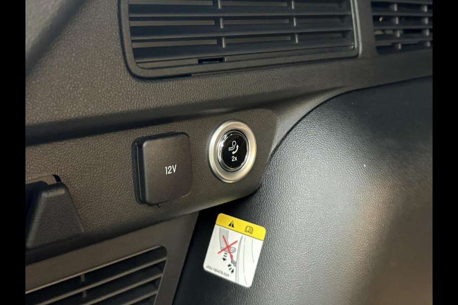 Ford Kuga 2.5 PHEV ST-Line 225pk | Nieuw Model! | Wegklapbare Trekhaak | Winter Pack Ford Kuga 2.5 PHEV ST-Line 225pk | Nieuw Model! | Wegklapbare Trekhaak | Winter Pack