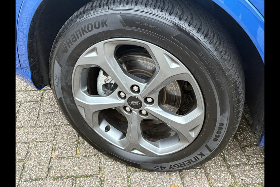 Ford Kuga 2.5 PHEV ST-Line 225pk | Nieuw Model! | Wegklapbare Trekhaak | Winter Pack Ford Kuga 2.5 PHEV ST-Line 225pk | Nieuw Model! | Wegklapbare Trekhaak | Winter Pack