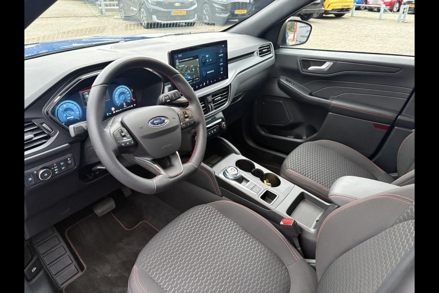 Ford Kuga 2.5 PHEV ST-Line 225pk | Nieuw Model! | Wegklapbare Trekhaak | Winter Pack Ford Kuga 2.5 PHEV ST-Line 225pk | Nieuw Model! | Wegklapbare Trekhaak | Winter Pack