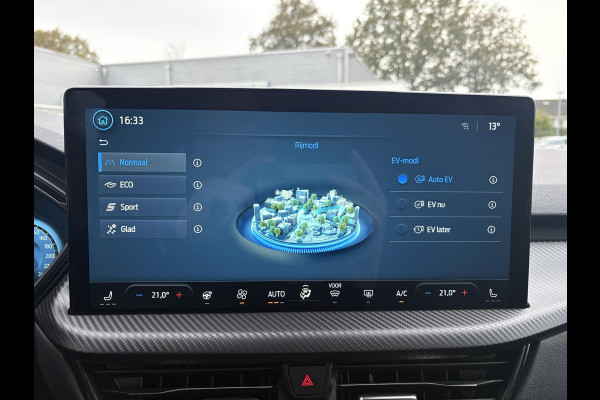 Ford Kuga 2.5 PHEV ST-Line 225pk | Nieuw Model! | Wegklapbare Trekhaak | Winter Pack Ford Kuga 2.5 PHEV ST-Line 225pk | Nieuw Model! | Wegklapbare Trekhaak | Winter Pack