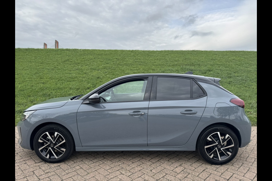 Opel Corsa 1.2 GS Climate Control | Camera | Keyless Opel Corsa 1.2 GS Climate Control | Camera | Keyless