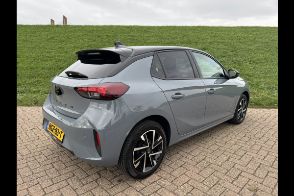 Opel Corsa 1.2 GS Climate Control | Camera | Keyless Opel Corsa 1.2 GS Climate Control | Camera | Keyless