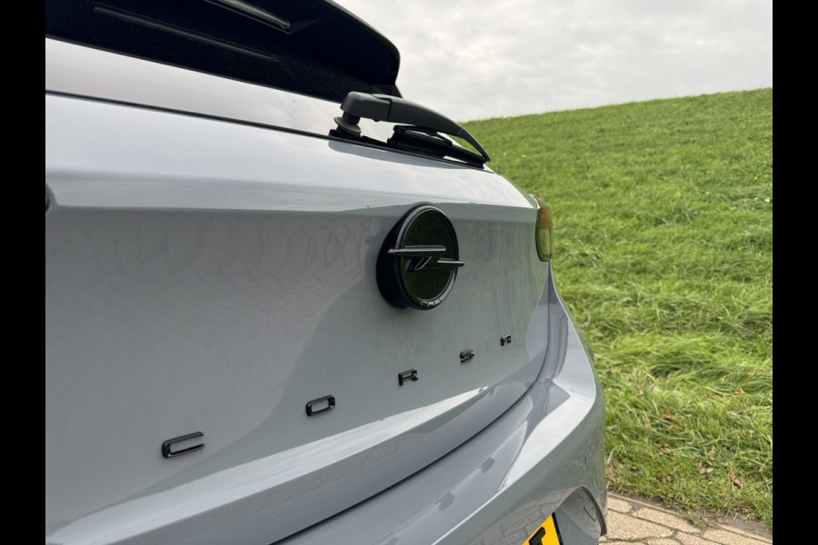 Opel Corsa 1.2 GS Climate Control | Camera | Keyless Opel Corsa 1.2 GS Climate Control | Camera | Keyless