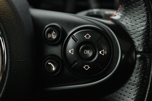 MINI Mini 1.5 Cooper Business Edition (PANORAMADAK, STOELVERWARMING, H&K AUDIO, SFEERVERLICHTING, CARPLAY NAVIGATIE, SENSOREN)