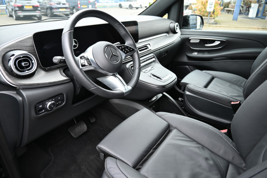 Mercedes-Benz V-Klasse 300d L3 DC XL Avantgarde Standkachel, 360 Camera, Electrische schuifdeuren, Distronic Mercedes-Benz V-Klasse 300d L3 DC XL Avantgarde Standkachel, 360 Camera, Electrische schuifdeuren, Distronic
