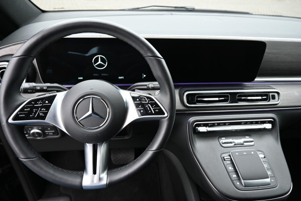Mercedes-Benz V-Klasse 300d L3 DC XL Avantgarde Standkachel, 360 Camera, Electrische schuifdeuren, Distronic Mercedes-Benz V-Klasse 300d L3 DC XL Avantgarde Standkachel, 360 Camera, Electrische schuifdeuren, Distronic