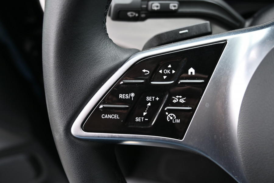 Mercedes-Benz V-Klasse 300d L3 DC XL Avantgarde Standkachel, 360 Camera, Electrische schuifdeuren, Distronic Mercedes-Benz V-Klasse 300d L3 DC XL Avantgarde Standkachel, 360 Camera, Electrische schuifdeuren, Distronic