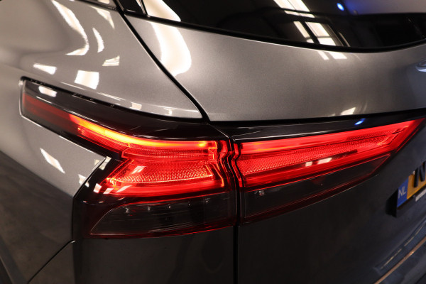 Nissan QASHQAI 1.3 MHEV Xtronic Premiere Edition Panoramadak 18"lmv 1800kg Trekgewicht! Nissan QASHQAI 1.3 MHEV Xtronic Premiere Edition Panoramadak 18"lmv 1800kg Trekgewicht!