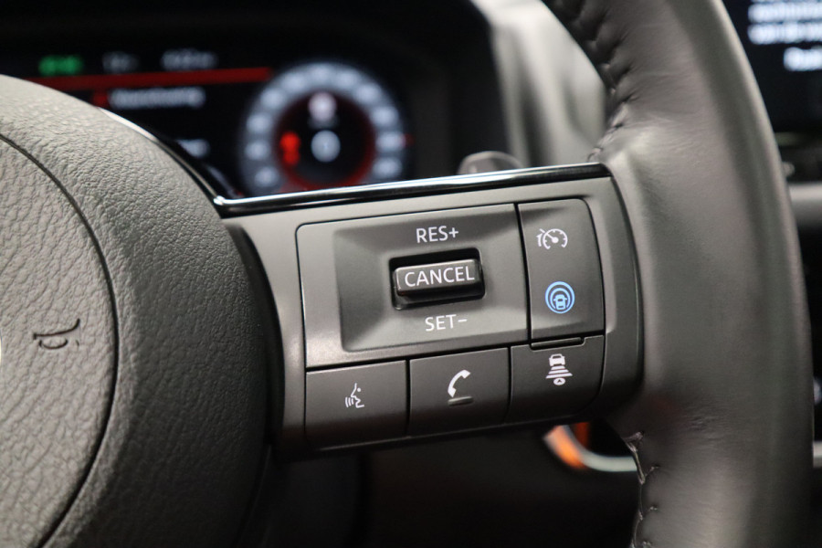 Nissan QASHQAI 1.3 MHEV Xtronic Premiere Edition Panoramadak 18"lmv 1800kg Trekgewicht! Nissan QASHQAI 1.3 MHEV Xtronic Premiere Edition Panoramadak 18"lmv 1800kg Trekgewicht!