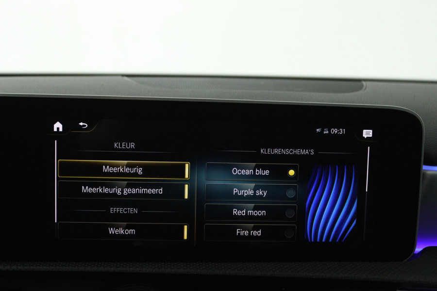 Mercedes-Benz A-Klasse 250 e Business Solution AMG Limited (PANORAMADAK, SFEERVERLICHTING, STOELVERWARMING, ACHTERUITRIJCAMERA) Mercedes-Benz A-Klasse 250 e Business Solution AMG Limited (PANORAMADAK, SFEERVERLICHTING, STOELVERWARMING, ACHTERUITRIJCAMERA)