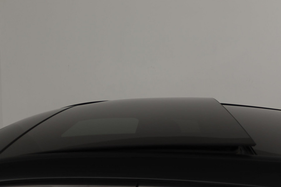 Mercedes-Benz A-Klasse 250 e Business Solution AMG Limited (PANORAMADAK, SFEERVERLICHTING, STOELVERWARMING, ACHTERUITRIJCAMERA) Mercedes-Benz A-Klasse 250 e Business Solution AMG Limited (PANORAMADAK, SFEERVERLICHTING, STOELVERWARMING, ACHTERUITRIJCAMERA)