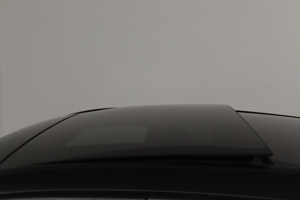 Mercedes-Benz A-Klasse 250 e Business Solution AMG Limited (PANORAMADAK, SFEERVERLICHTING, STOELVERWARMING, ACHTERUITRIJCAMERA) Mercedes-Benz A-Klasse 250 e Business Solution AMG Limited (PANORAMADAK, SFEERVERLICHTING, STOELVERWARMING, ACHTERUITRIJCAMERA)