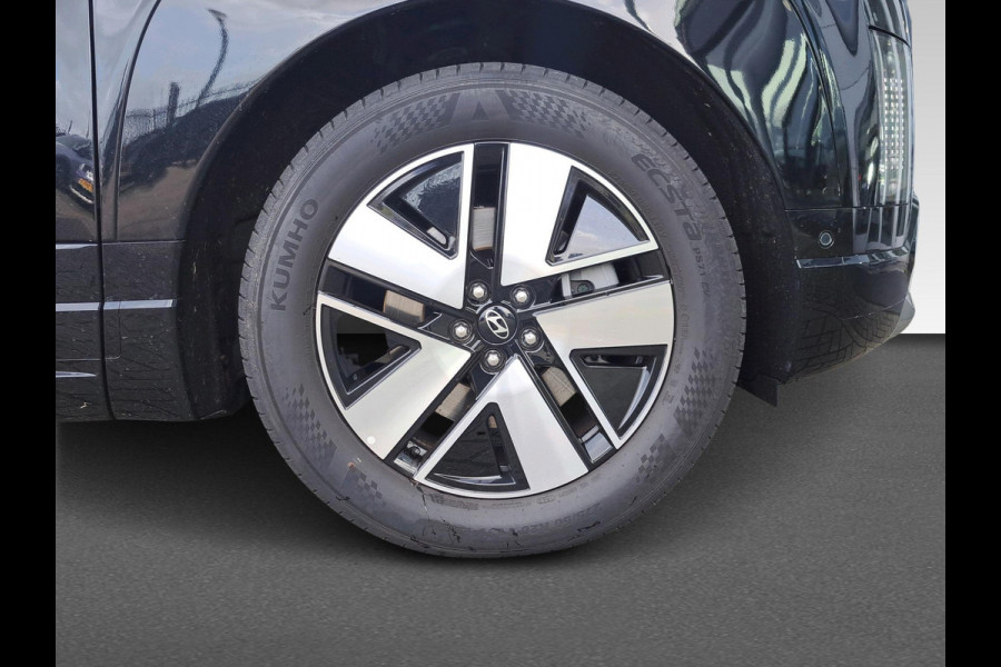 Hyundai IONIQ 9 Connect AWD 7p. 110.3 kWh Hyundai IONIQ 9 Connect AWD 7p. 110.3 kWh