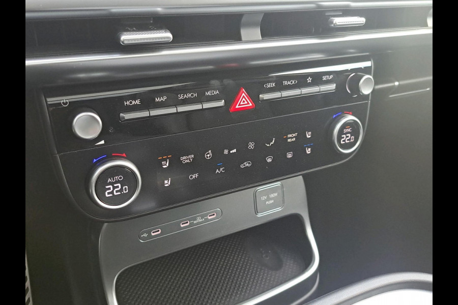 Hyundai IONIQ 9 Connect AWD 7p. 110.3 kWh Hyundai IONIQ 9 Connect AWD 7p. 110.3 kWh