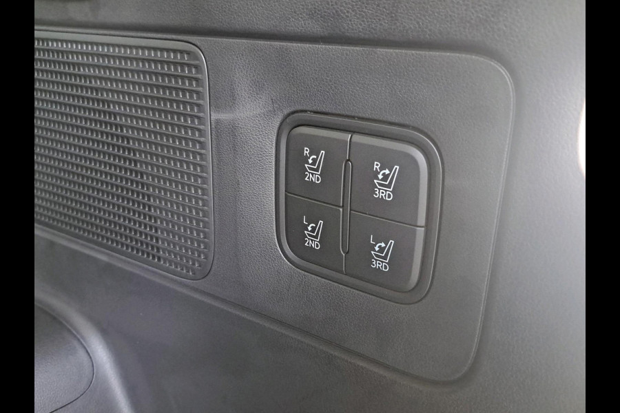 Hyundai IONIQ 9 Connect AWD 7p. 110.3 kWh Hyundai IONIQ 9 Connect AWD 7p. 110.3 kWh