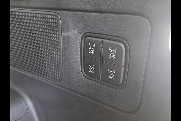 Hyundai IONIQ 9 Connect AWD 7p. 110.3 kWh Hyundai IONIQ 9 Connect AWD 7p. 110.3 kWh