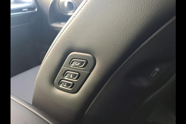 Hyundai IONIQ 9 Connect AWD 7p. 110.3 kWh Hyundai IONIQ 9 Connect AWD 7p. 110.3 kWh