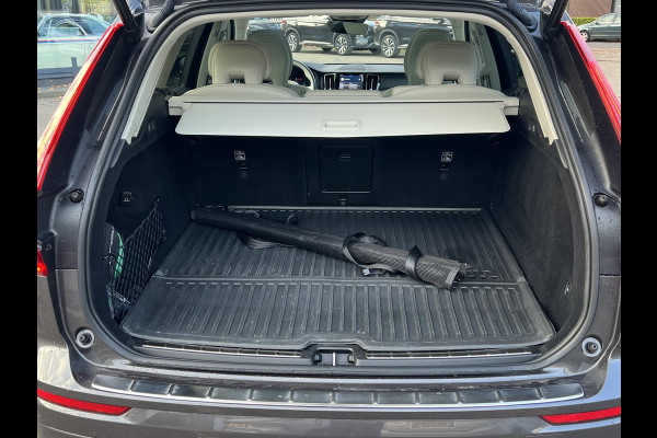 Volvo XC60 2.0 T6 Plug-in hybrid AWD Inscription Expression Mega Vol! 360° Camera | Harman Kardon | Leder | Stoel+Stuurverwarming | Panoramadak | Trekhaak | 12 mnd Bovag Garantie Volvo XC60 2.0 T6 Plug-in hybrid AWD Inscription Expression Mega Vol! 360° Camera | Harman Kardon | Leder | Stoel+Stuurverwarming | Panoramadak | Trekhaak | 12 mnd Bovag Garantie