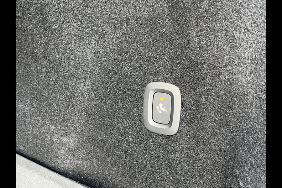 Volvo XC60 2.0 T6 Plug-in hybrid AWD Inscription Expression Mega Vol! 360° Camera | Harman Kardon | Leder | Stoel+Stuurverwarming | Panoramadak | Trekhaak | 12 mnd Bovag Garantie Volvo XC60 2.0 T6 Plug-in hybrid AWD Inscription Expression Mega Vol! 360° Camera | Harman Kardon | Leder | Stoel+Stuurverwarming | Panoramadak | Trekhaak | 12 mnd Bovag Garantie