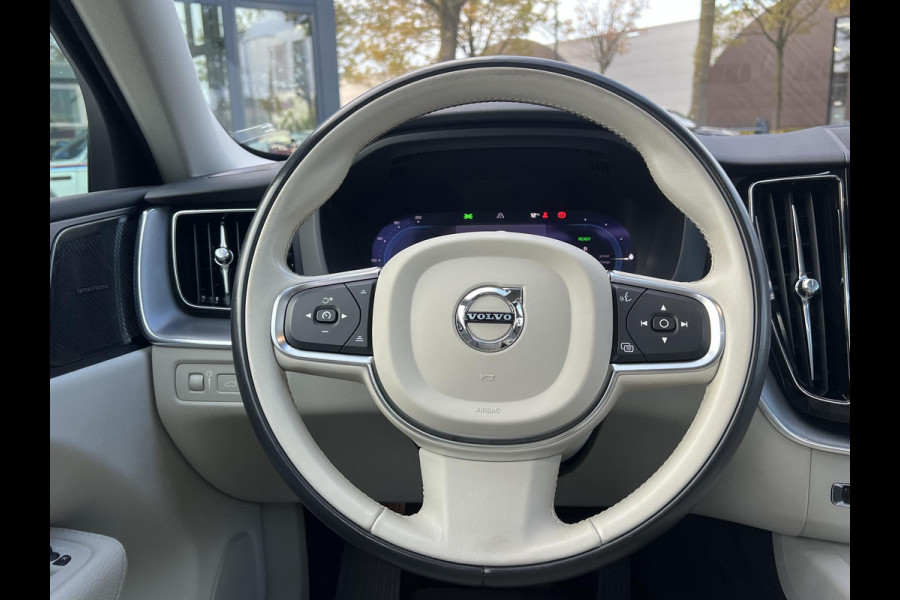 Volvo XC60 2.0 T6 Plug-in hybrid AWD Inscription Expression Mega Vol! 360° Camera | Harman Kardon | Leder | Stoel+Stuurverwarming | Panoramadak | Trekhaak | 12 mnd Bovag Garantie Volvo XC60 2.0 T6 Plug-in hybrid AWD Inscription Expression Mega Vol! 360° Camera | Harman Kardon | Leder | Stoel+Stuurverwarming | Panoramadak | Trekhaak | 12 mnd Bovag Garantie
