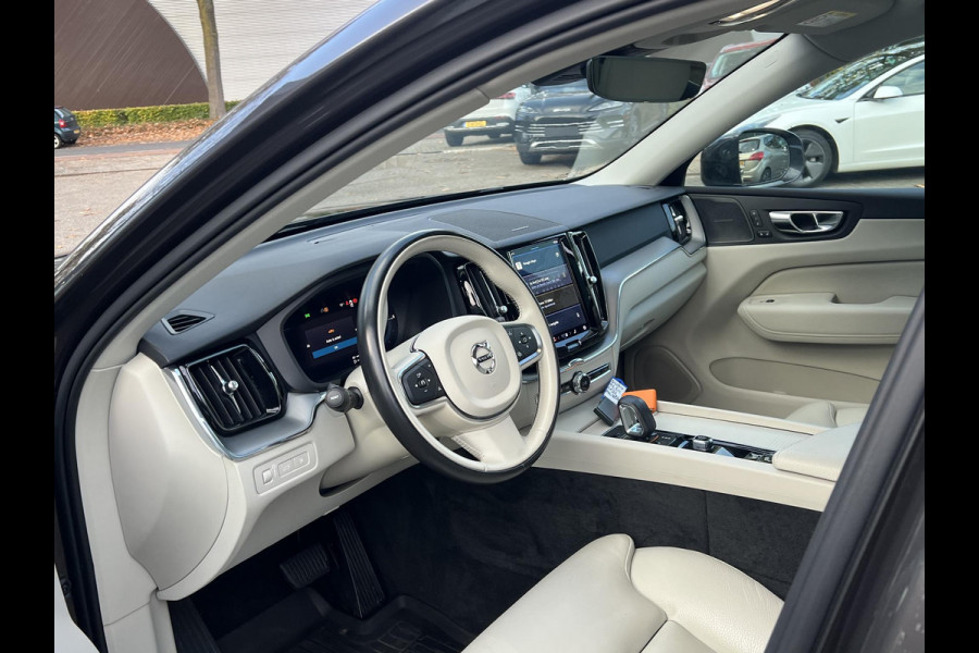 Volvo XC60 2.0 T6 Plug-in hybrid AWD Inscription Expression Mega Vol! 360° Camera | Harman Kardon | Leder | Stoel+Stuurverwarming | Panoramadak | Trekhaak | 12 mnd Bovag Garantie Volvo XC60 2.0 T6 Plug-in hybrid AWD Inscription Expression Mega Vol! 360° Camera | Harman Kardon | Leder | Stoel+Stuurverwarming | Panoramadak | Trekhaak | 12 mnd Bovag Garantie