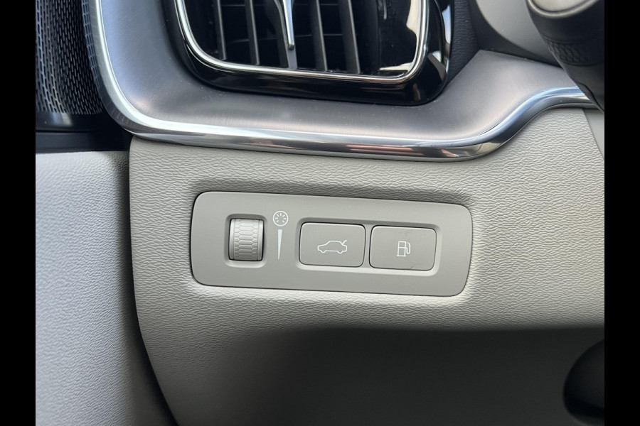 Volvo XC60 2.0 T6 Plug-in hybrid AWD Inscription Expression Mega Vol! 360° Camera | Harman Kardon | Leder | Stoel+Stuurverwarming | Panoramadak | Trekhaak | 12 mnd Bovag Garantie Volvo XC60 2.0 T6 Plug-in hybrid AWD Inscription Expression Mega Vol! 360° Camera | Harman Kardon | Leder | Stoel+Stuurverwarming | Panoramadak | Trekhaak | 12 mnd Bovag Garantie