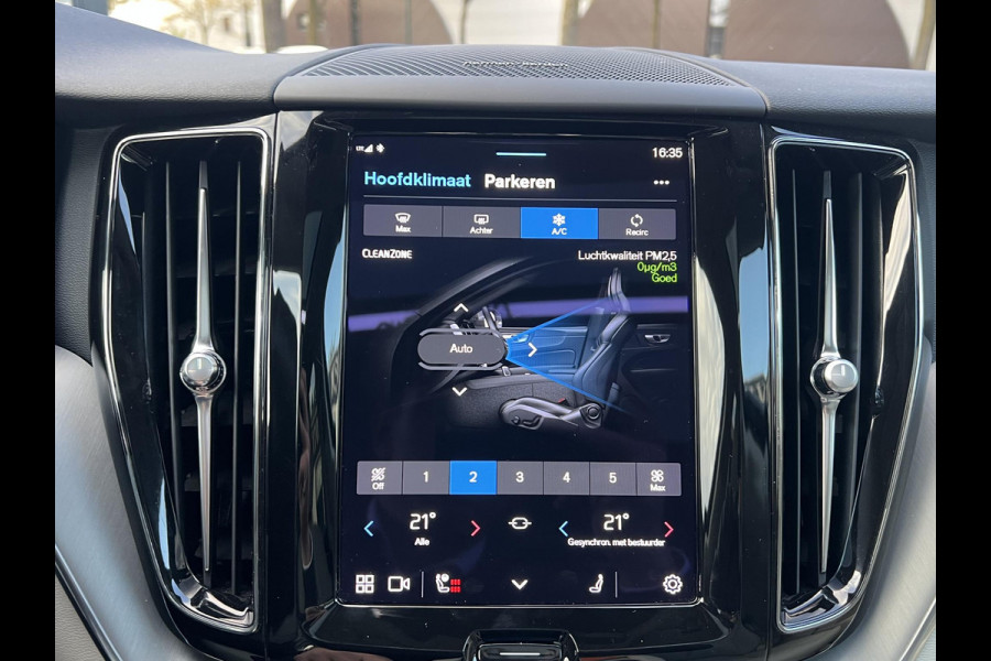 Volvo XC60 2.0 T6 Plug-in hybrid AWD Inscription Expression Mega Vol! 360° Camera | Harman Kardon | Leder | Stoel+Stuurverwarming | Panoramadak | Trekhaak | 12 mnd Bovag Garantie Volvo XC60 2.0 T6 Plug-in hybrid AWD Inscription Expression Mega Vol! 360° Camera | Harman Kardon | Leder | Stoel+Stuurverwarming | Panoramadak | Trekhaak | 12 mnd Bovag Garantie