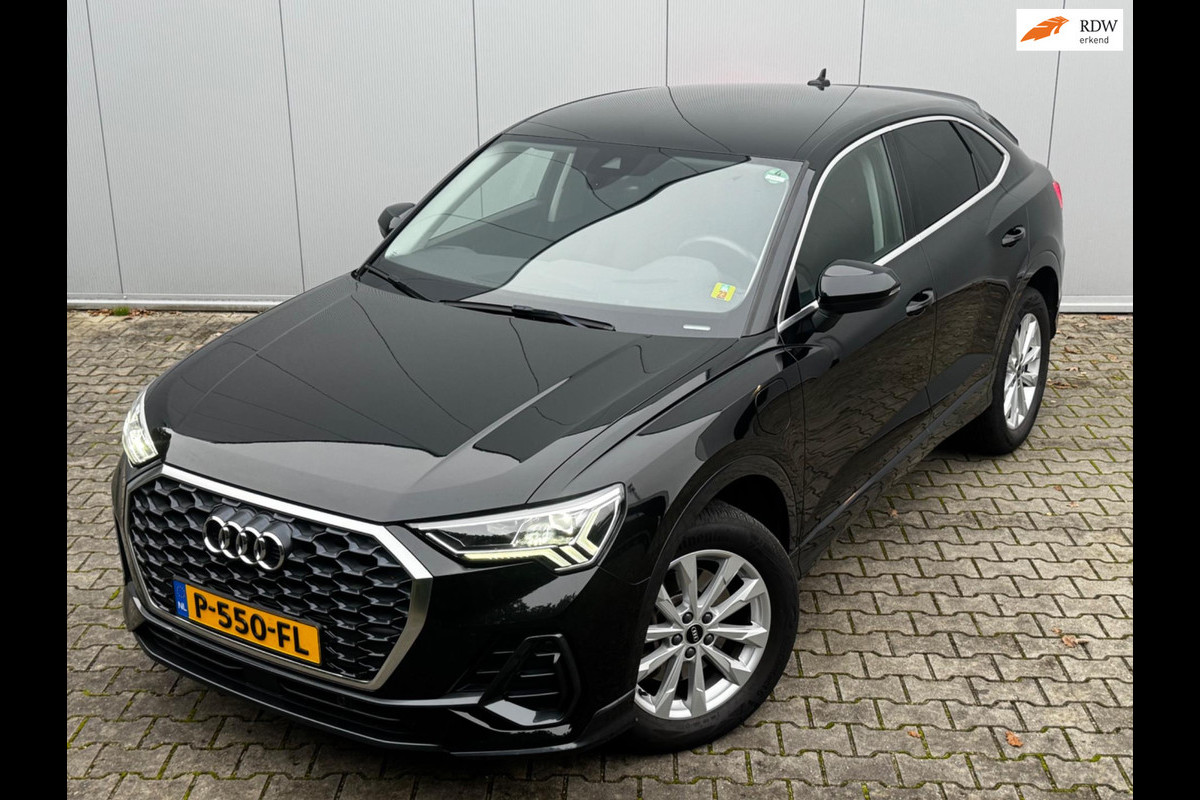 Audi Q3 Sportback 45TFSIe ADVANCE EDITION ADAPTIVE CRUISE CARPLAY EERSTE EIGENAAR NAP BTW Audi Q3 Sportback 45TFSIe ADVANCE EDITION ADAPTIVE CRUISE CARPLAY EERSTE EIGENAAR NAP BTW