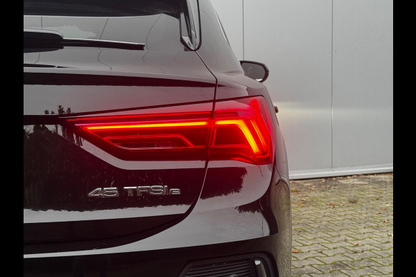 Audi Q3 Sportback 45TFSIe ADVANCE EDITION ADAPTIVE CRUISE CARPLAY EERSTE EIGENAAR NAP BTW Audi Q3 Sportback 45TFSIe ADVANCE EDITION ADAPTIVE CRUISE CARPLAY EERSTE EIGENAAR NAP BTW