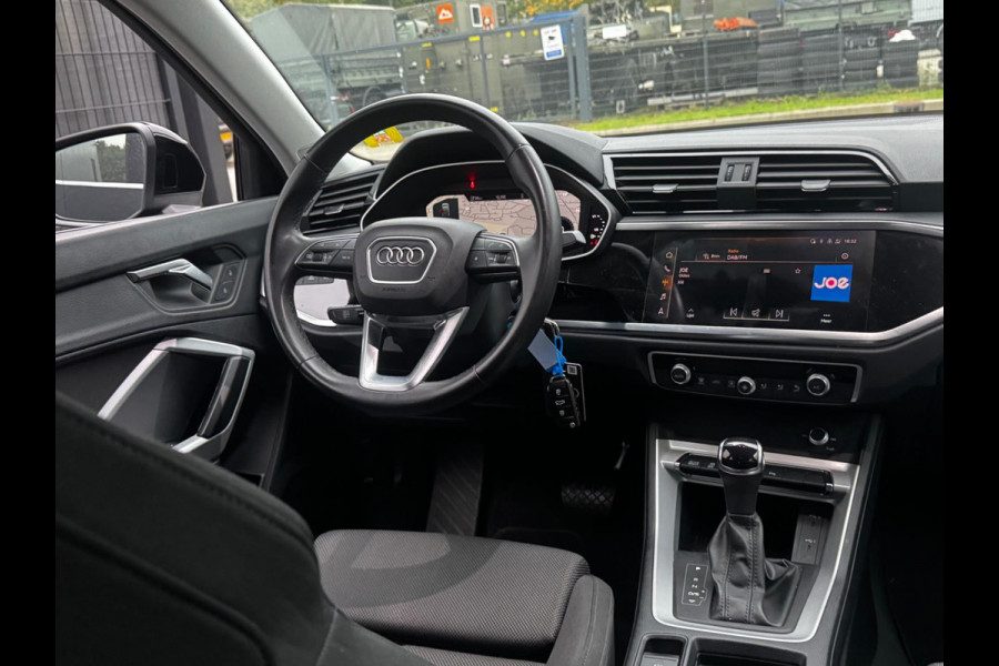 Audi Q3 Sportback 45TFSIe ADVANCE EDITION ADAPTIVE CRUISE CARPLAY EERSTE EIGENAAR NAP BTW Audi Q3 Sportback 45TFSIe ADVANCE EDITION ADAPTIVE CRUISE CARPLAY EERSTE EIGENAAR NAP BTW