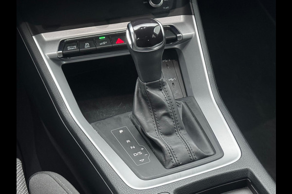 Audi Q3 Sportback 45TFSIe ADVANCE EDITION ADAPTIVE CRUISE CARPLAY EERSTE EIGENAAR NAP BTW Audi Q3 Sportback 45TFSIe ADVANCE EDITION ADAPTIVE CRUISE CARPLAY EERSTE EIGENAAR NAP BTW