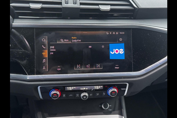 Audi Q3 Sportback 45TFSIe ADVANCE EDITION ADAPTIVE CRUISE CARPLAY EERSTE EIGENAAR NAP BTW Audi Q3 Sportback 45TFSIe ADVANCE EDITION ADAPTIVE CRUISE CARPLAY EERSTE EIGENAAR NAP BTW