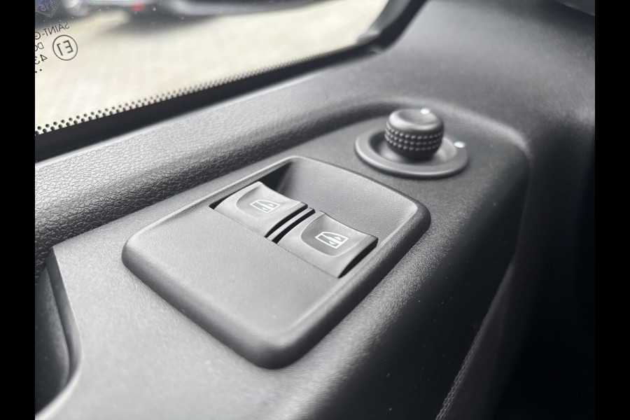 Opel Vivaro 1.6 CDTI L2H1 DC*IRMSCHER*2XSCHUIF*ECC*CRUISE*NAVI Opel Vivaro 1.6 CDTI L2H1 DC*IRMSCHER*2XSCHUIF*ECC*CRUISE*NAVI