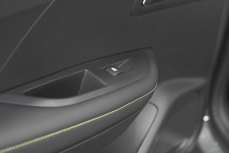 Peugeot 2008 PureTech 130 EAT8 GT | 360 Camera | Stoelmassage | Adaptieve Cruise Control | Dodehoekdetectie Peugeot 2008 PureTech 130 EAT8 GT | 360 Camera | Stoelmassage | Adaptieve Cruise Control | Dodehoekdetectie