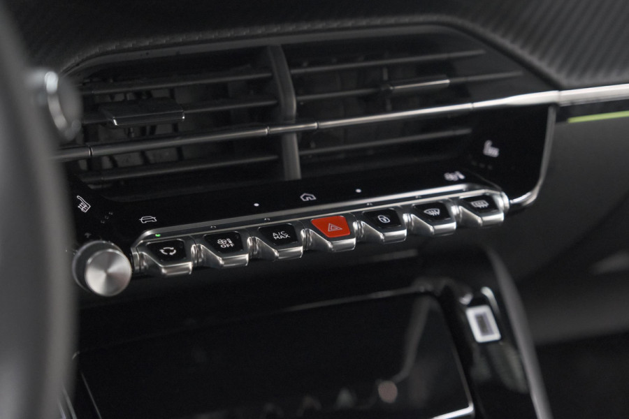 Peugeot 2008 PureTech 130 EAT8 GT | 360 Camera | Stoelmassage | Adaptieve Cruise Control | Dodehoekdetectie Peugeot 2008 PureTech 130 EAT8 GT | 360 Camera | Stoelmassage | Adaptieve Cruise Control | Dodehoekdetectie