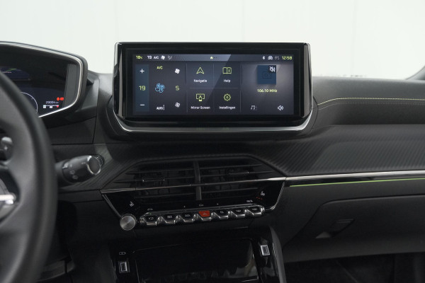 Peugeot 2008 PureTech 130 EAT8 GT | 360 Camera | Stoelmassage | Adaptieve Cruise Control | Dodehoekdetectie Peugeot 2008 PureTech 130 EAT8 GT | 360 Camera | Stoelmassage | Adaptieve Cruise Control | Dodehoekdetectie