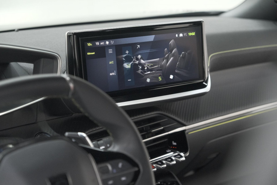 Peugeot 2008 PureTech 130 EAT8 GT | 360 Camera | Stoelmassage | Adaptieve Cruise Control | Dodehoekdetectie Peugeot 2008 PureTech 130 EAT8 GT | 360 Camera | Stoelmassage | Adaptieve Cruise Control | Dodehoekdetectie